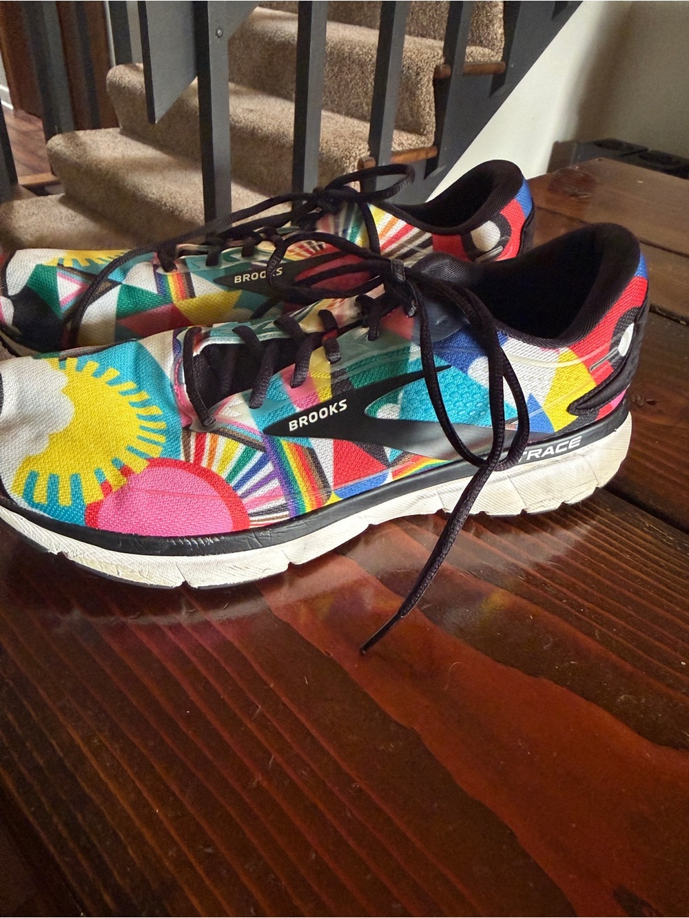 Brooks Running Shoes – Men’s Size 11.5 – Colorful Limited Edition 🌈🏃